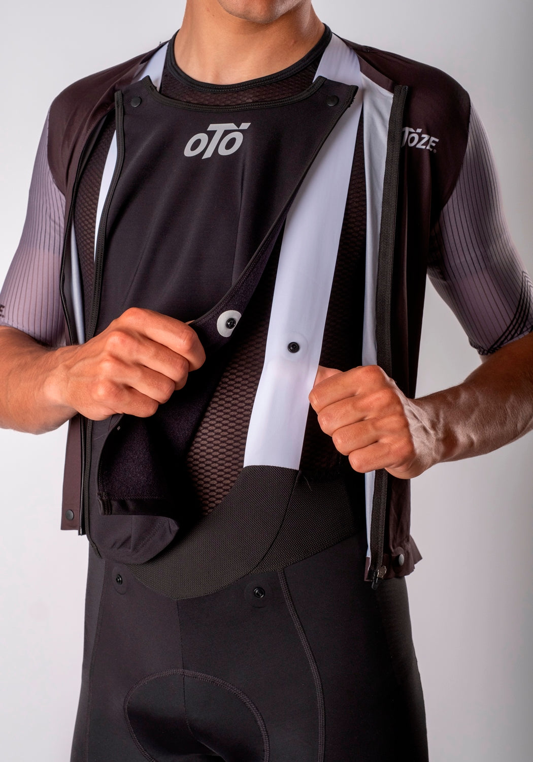 AeroLink™ Chest Protector